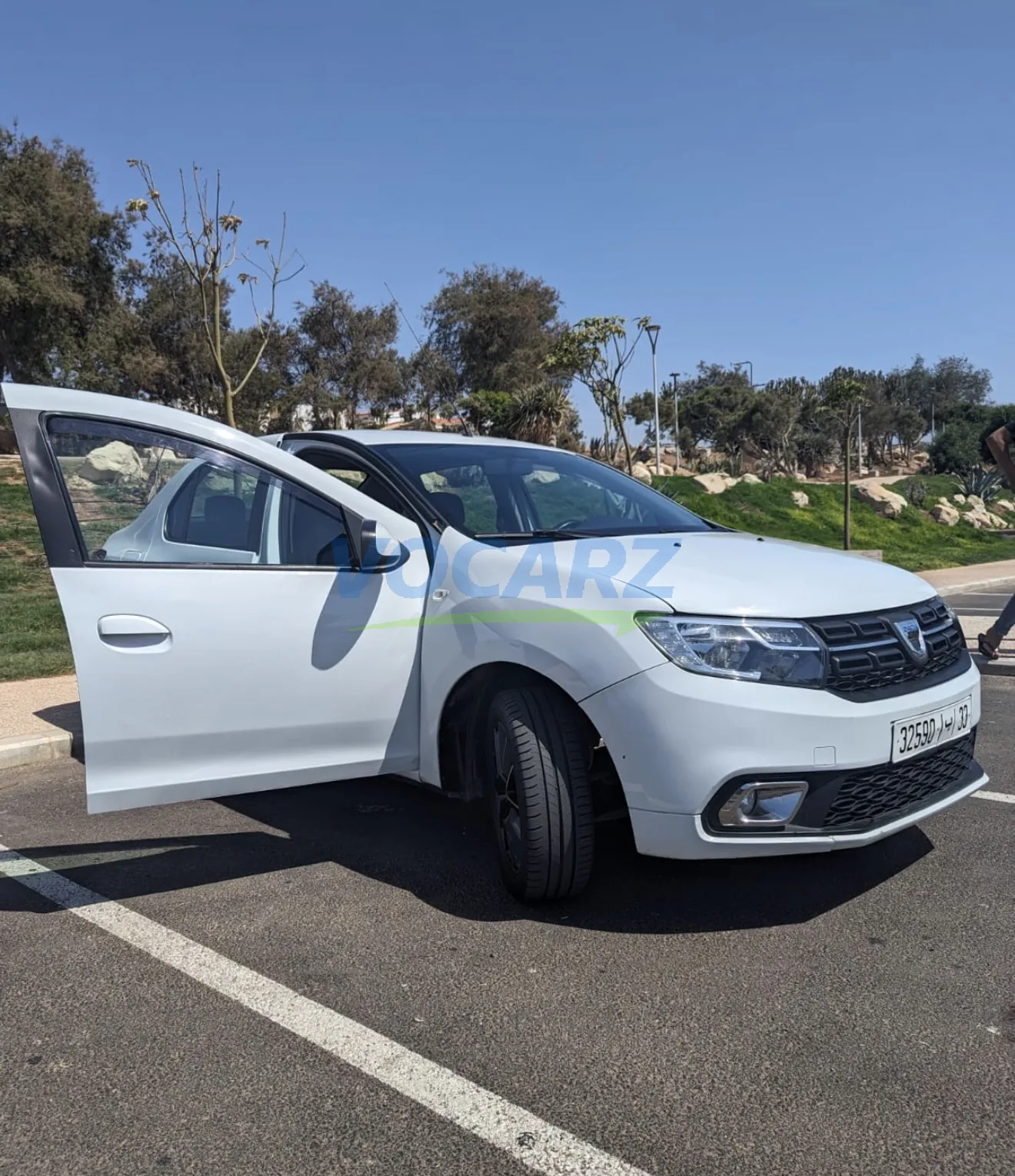 Dacia Logan automatique - location à Agadir