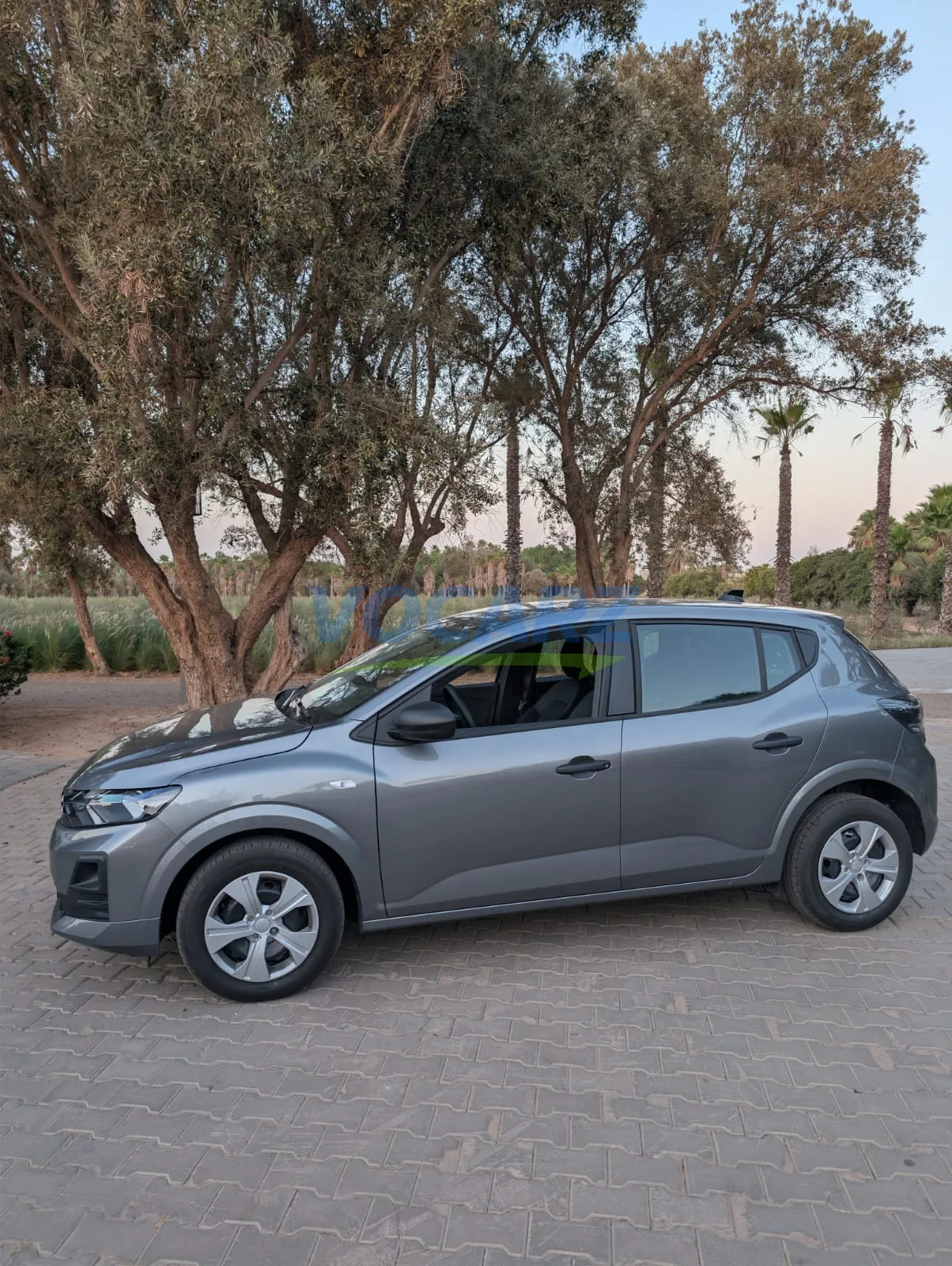 Dacia Sandero automatic, car rental in Agadir (photo 4)